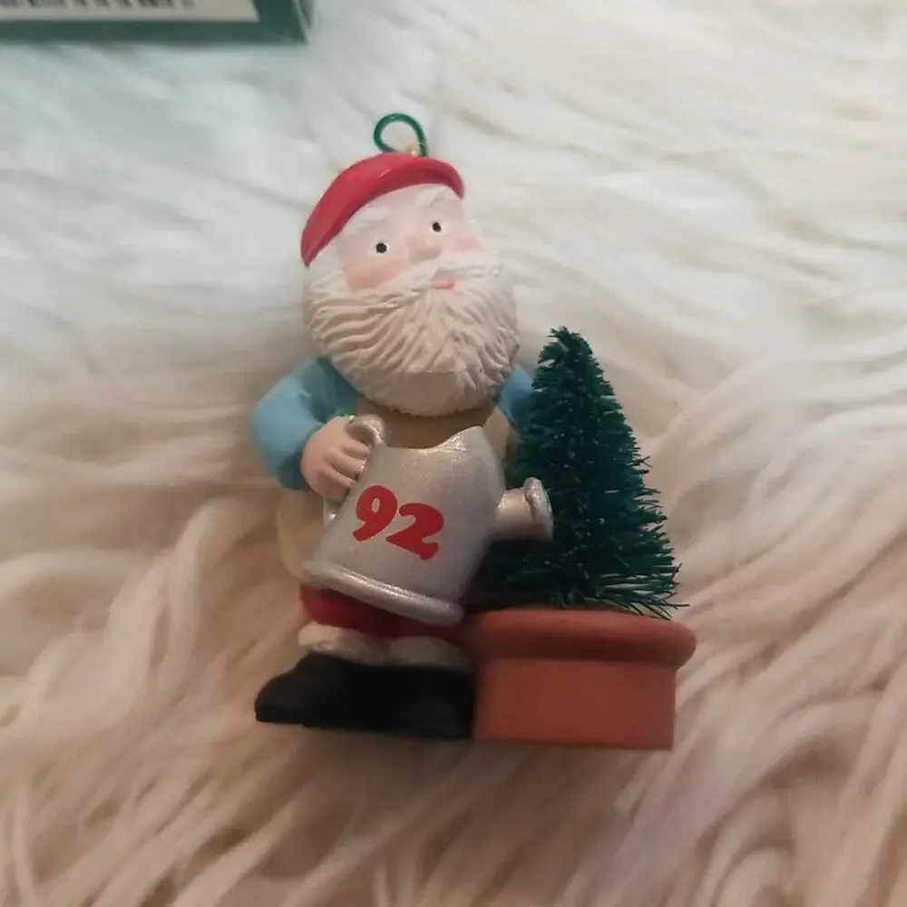 Vintage Hallmark Keepsake Ornament Green Thumb Santa 1992